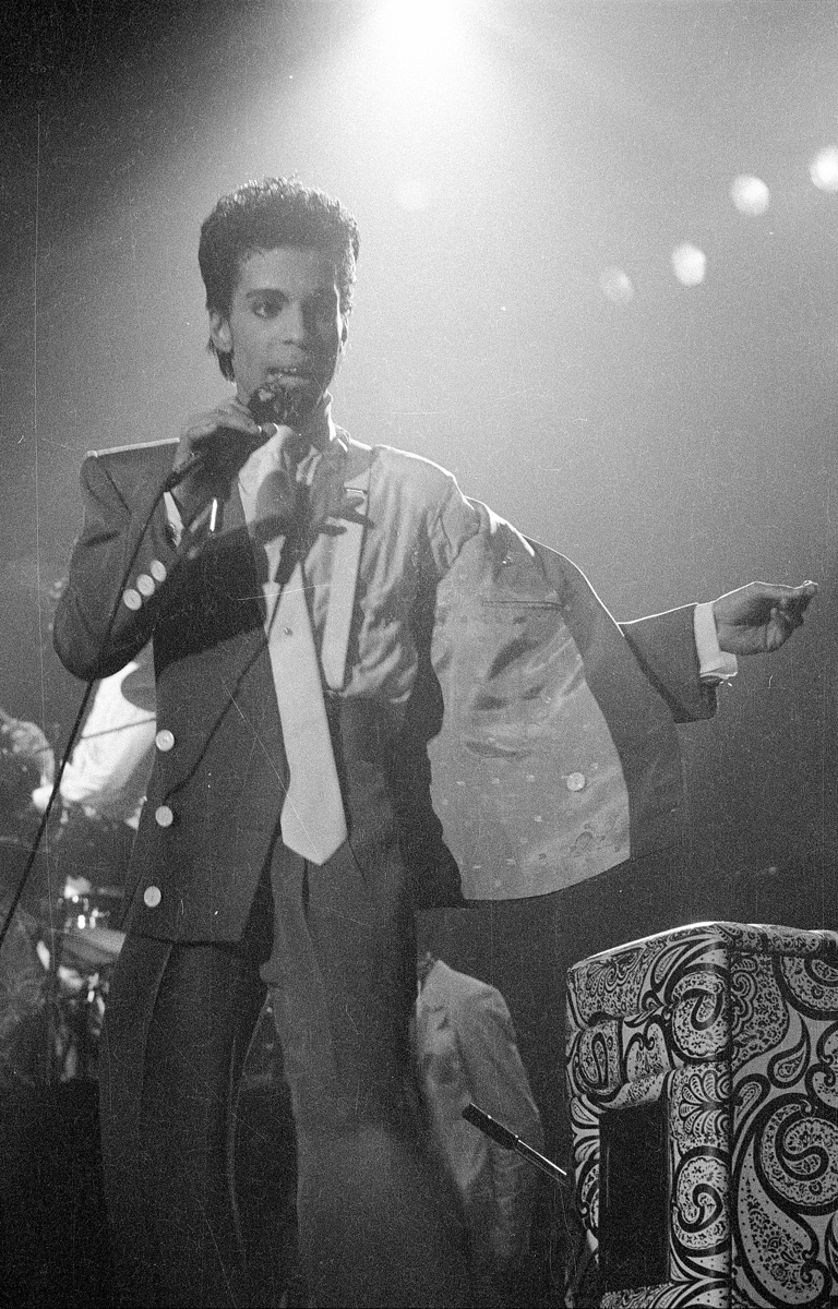 Prince performing in Brussels in 1986